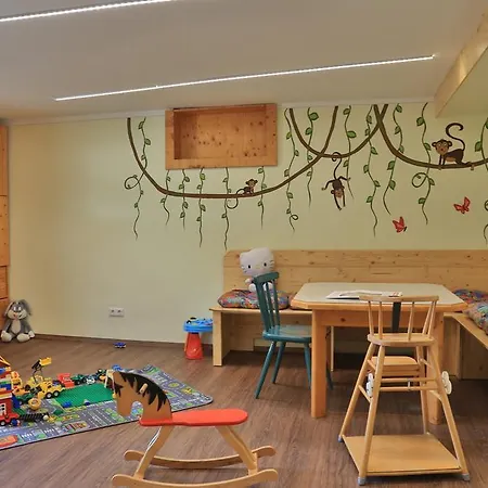 Pirker's Familienpension 3* Drobollach am Faakersee